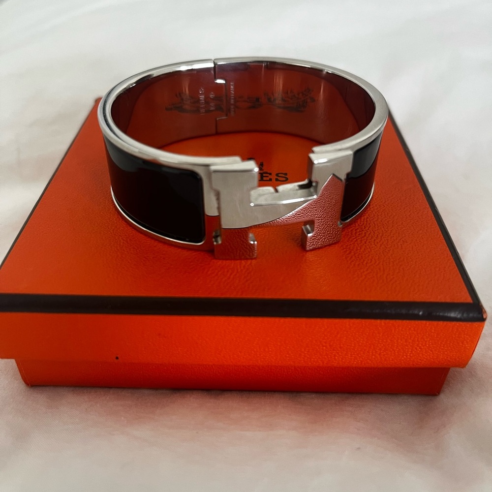 Hermès Clic H Bracelet with box and papers